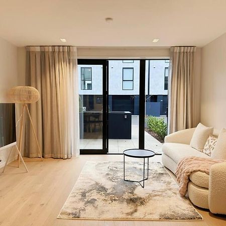 Black-Luxe Living In The Heart Of City Apartment Christchurch Exterior foto